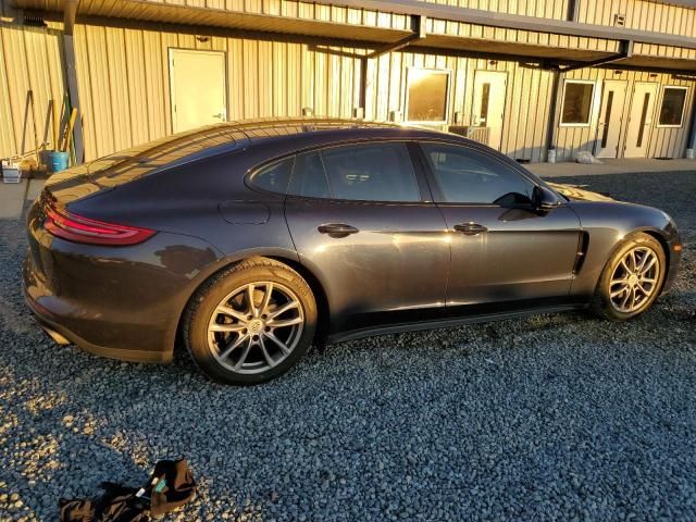 2018 Porsche Panamera 4