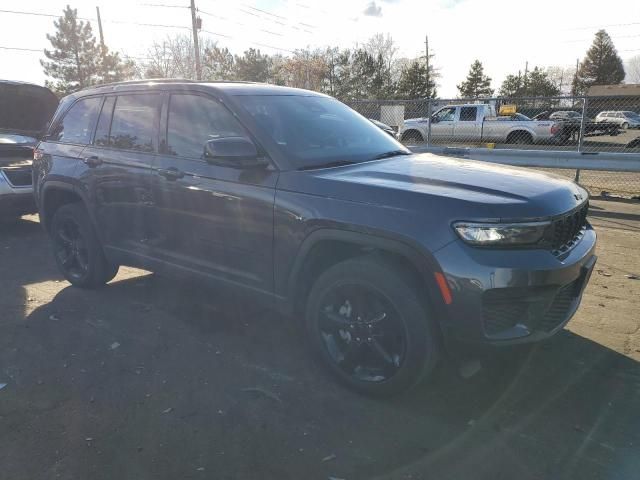 2022 Jeep Grand Cherokee Laredo