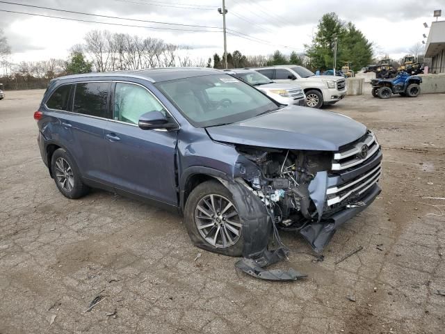 2019 Toyota Highlander SE