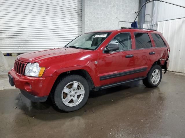 2006 Jeep Grand Cherokee Laredo