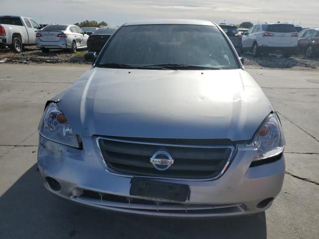 2004 Nissan Altima Base