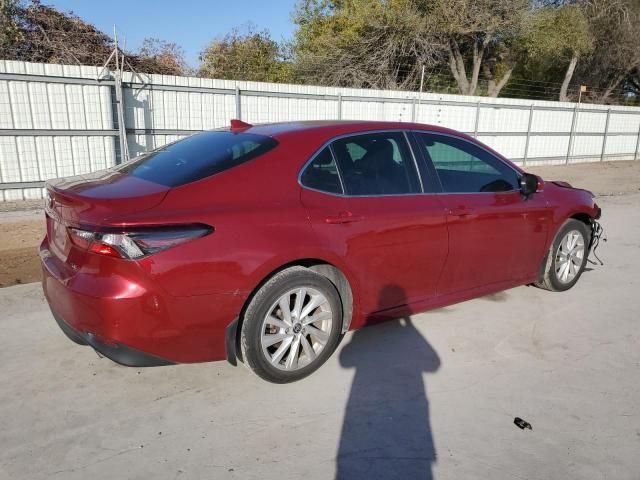 2022 Toyota Camry LE