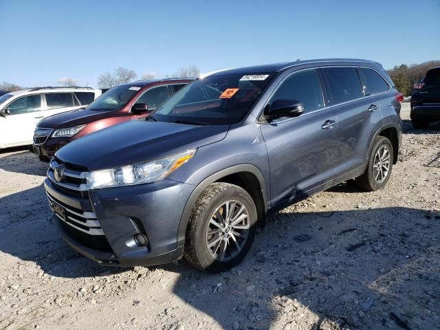 2018 Toyota Highlander SE