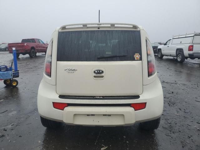 2011 KIA Soul +