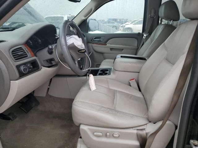 2014 Chevrolet Suburban C1500 LT