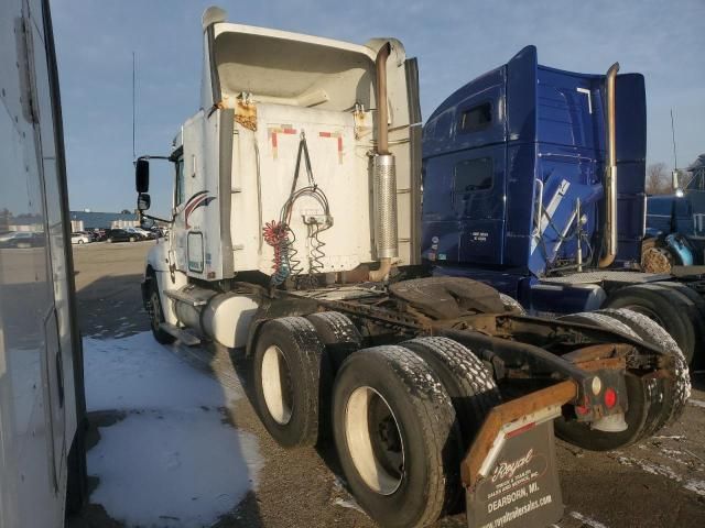 2006 Freightliner Conventional Columbia