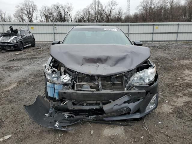 2013 Toyota Camry Hybrid