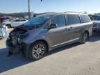 2019 Toyota Sienna XLE