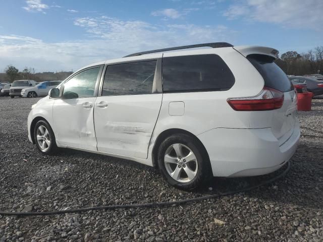 2015 Toyota Sienna LE