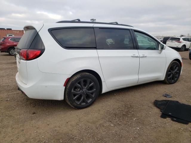 2019 Chrysler Pacifica Touring L Plus