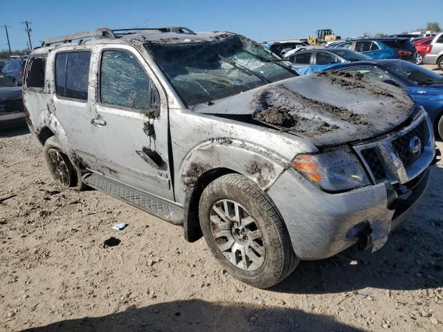 2008 Nissan Pathfinder LE