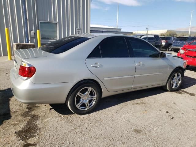 2005 Toyota Camry LE