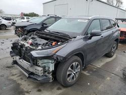 Toyota salvage cars for sale: 2022 Toyota Highlander Hybrid XLE