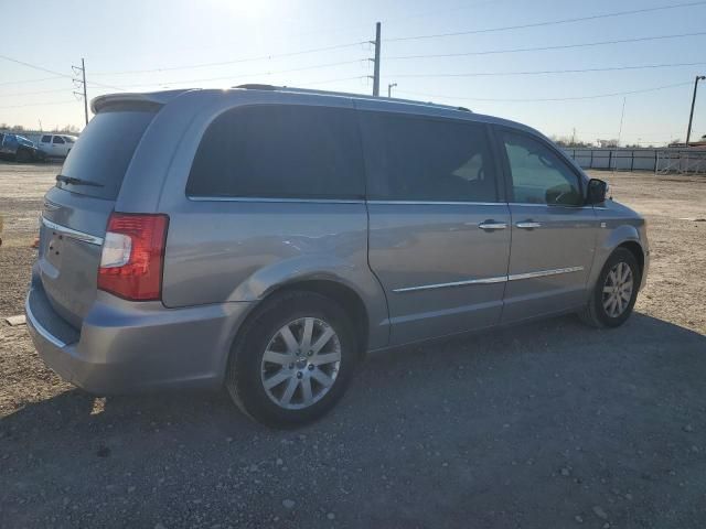 2014 Chrysler Town & Country Touring L