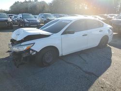 Salvage cars for sale from Copart Exeter, RI: 2016 Nissan Altima 2.5