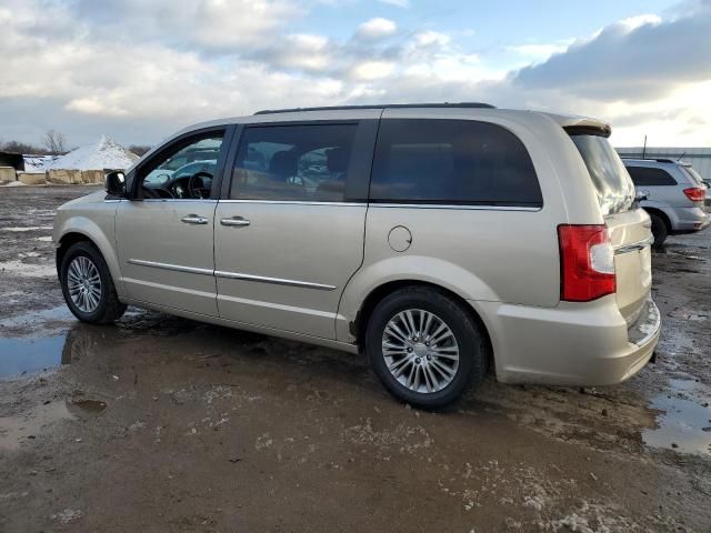 2013 Chrysler Town & Country Touring L