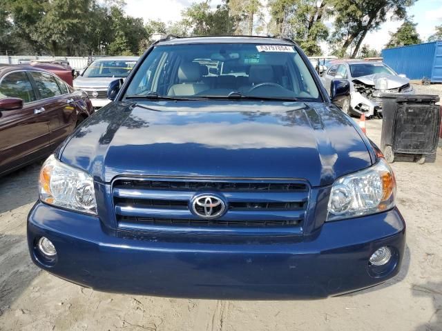 2004 Toyota Highlander Base