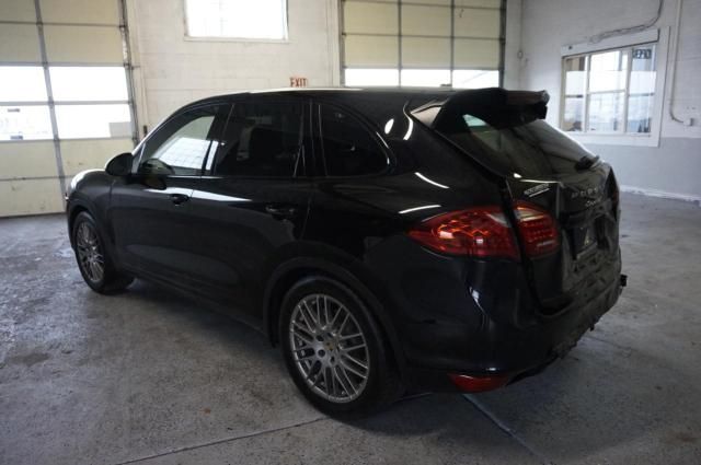 2014 Porsche Cayenne S