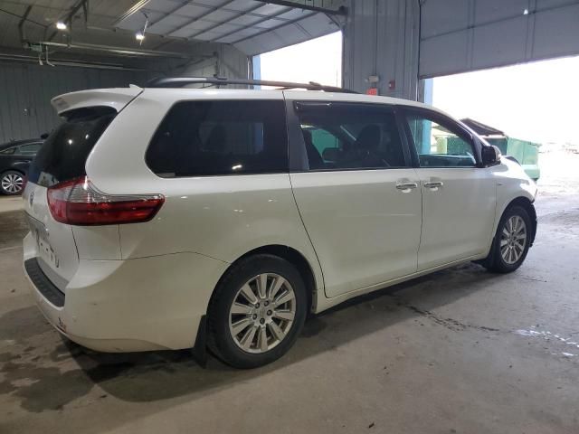 2017 Toyota Sienna XLE