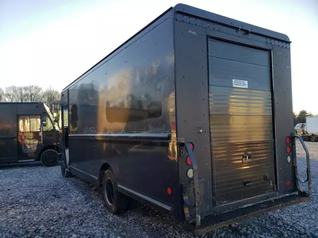 2009 Freightliner Chassis M Line WALK-IN Van