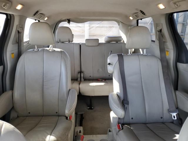 2011 Toyota Sienna XLE