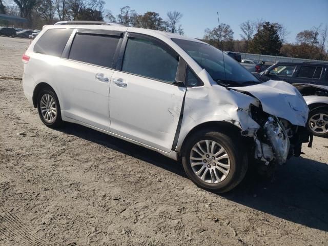 2013 Toyota Sienna XLE