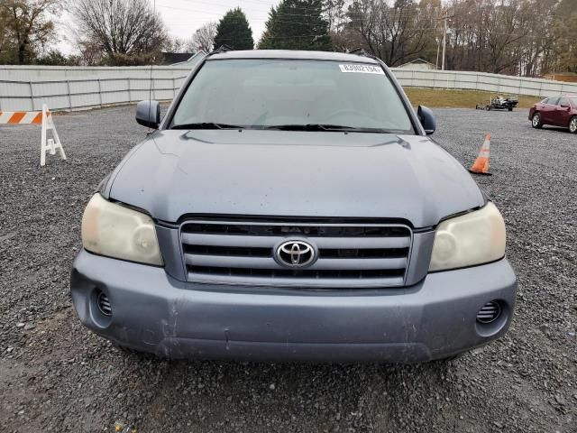 2004 Toyota Highlander Base