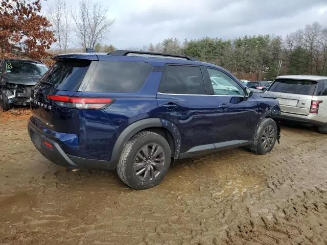 2022 Nissan Pathfinder SV