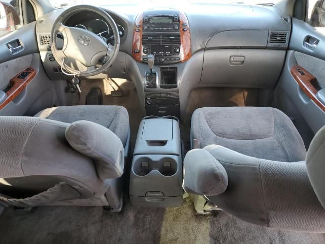 2006 Toyota Sienna XLE