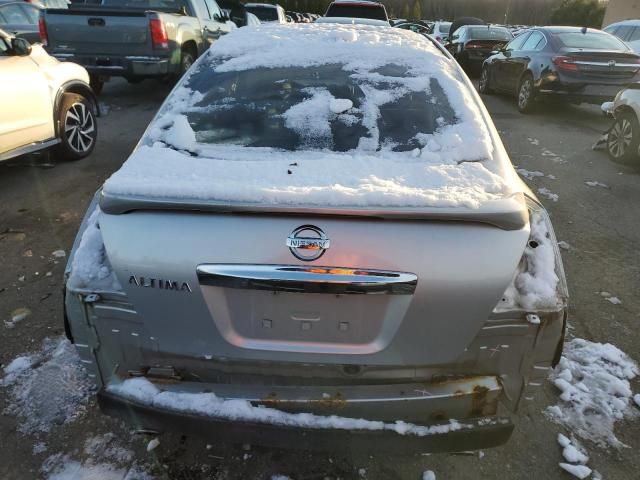 2010 Nissan Altima Base