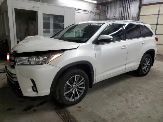 2018 Toyota Highlander SE