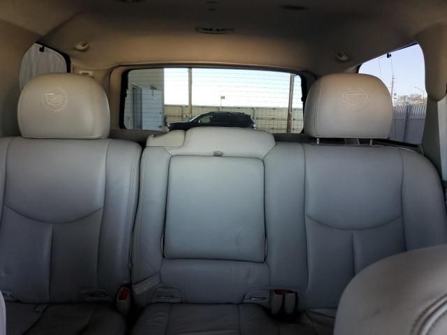 2004 Cadillac Escalade Luxury