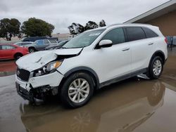 KIA Vehiculos salvage en venta: 2017 KIA Sorento LX