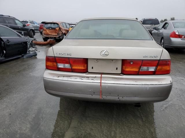 1999 Lexus ES 300