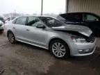 2013 Volkswagen Passat SEL