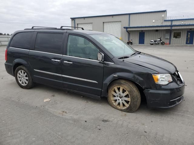 2011 Chrysler Town & Country Touring L