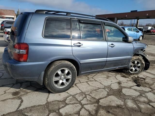 2004 Toyota Highlander Base