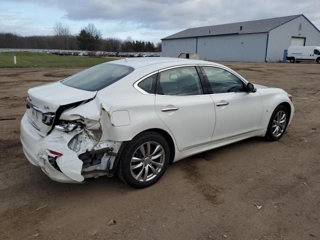 2018 Infiniti Q70 3.7 Luxe