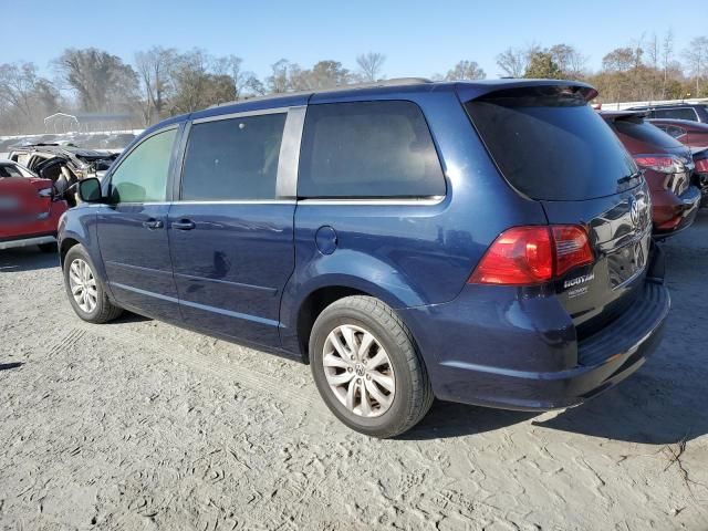 2013 Volkswagen Routan SE