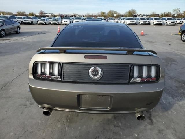 2005 Ford Mustang GT