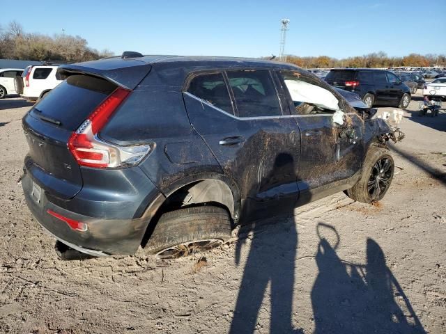 2022 Volvo XC40 T4 Inscription