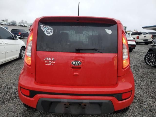 2013 KIA Soul +