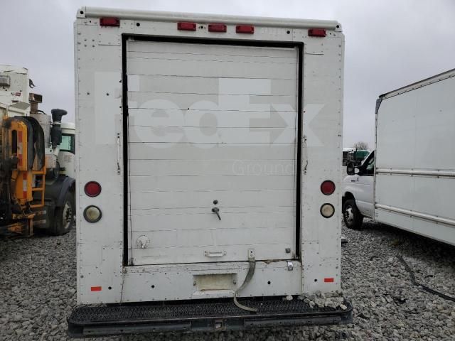 1997 Freightliner Chassis M Line WALK-IN Van