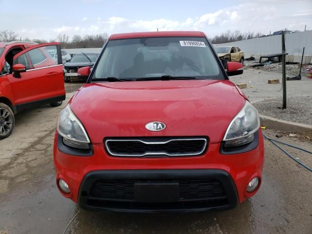 2013 KIA Soul +