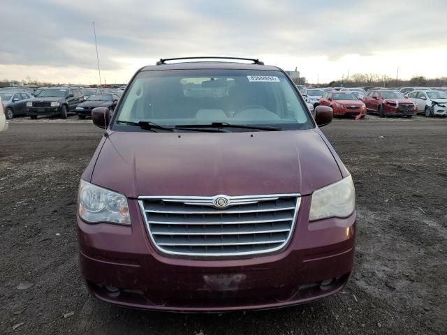 2009 Chrysler Town & Country Touring