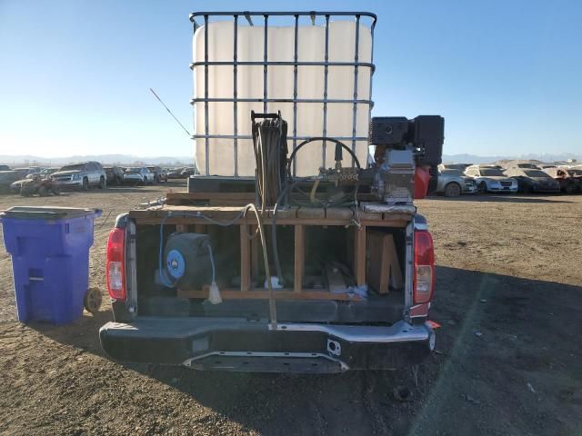 2005 Nissan Frontier Crew Cab LE