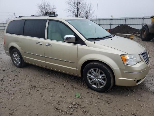 2010 Chrysler Town & Country Limited