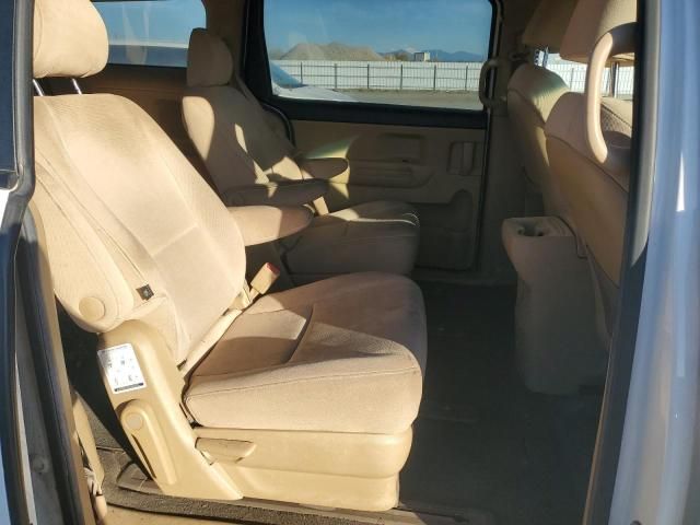 2015 KIA Sedona LX