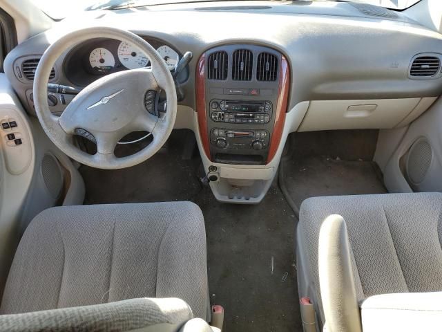 2006 Chrysler Town & Country