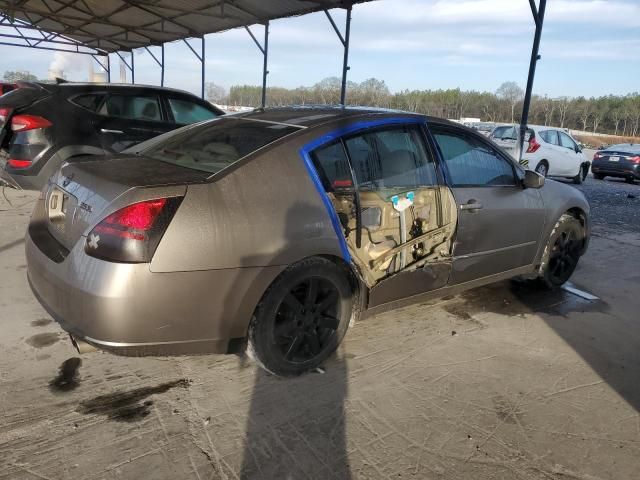 2004 Nissan Maxima SE